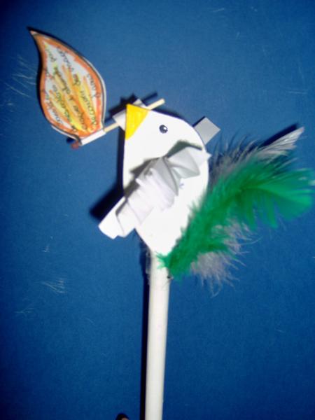 une colombe en cuill�re en bois